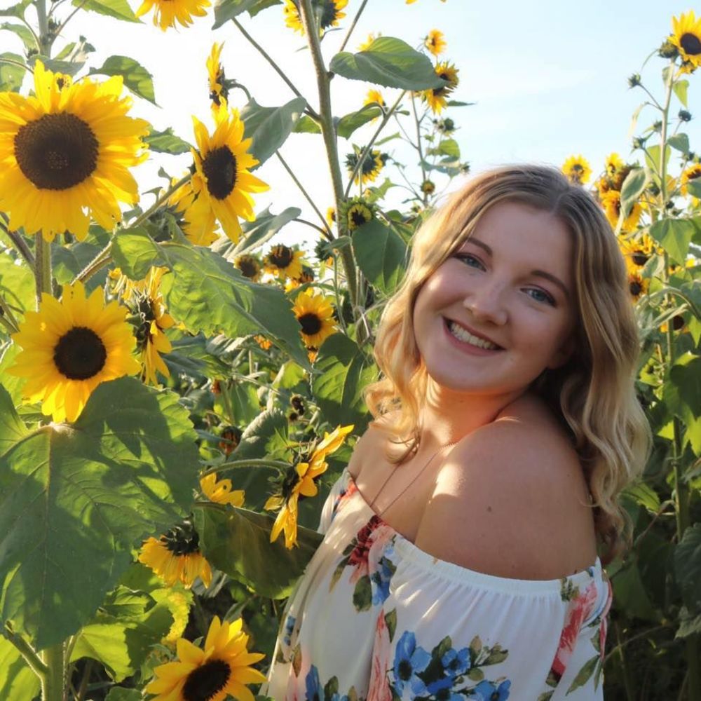 Meet your Posher, Kelly